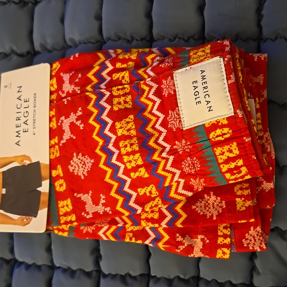 NWT American Eagle Outfitters 4 Inch Stretch Boxer Oh What Fun Red XS Or Small